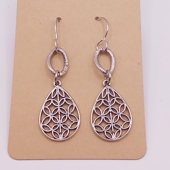 Silver drop Earrings - Picture 3 of 9